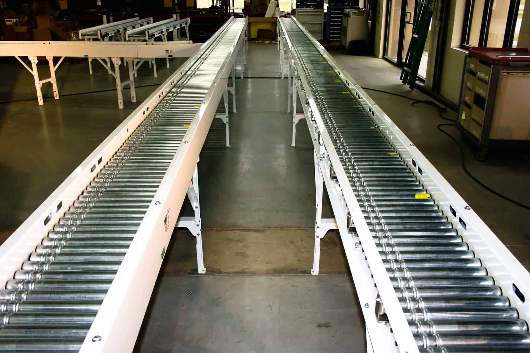 Robinson motor driven roller conveyor